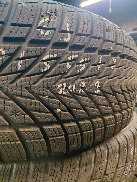 215/55/17"Goodyaer2бр.гуми