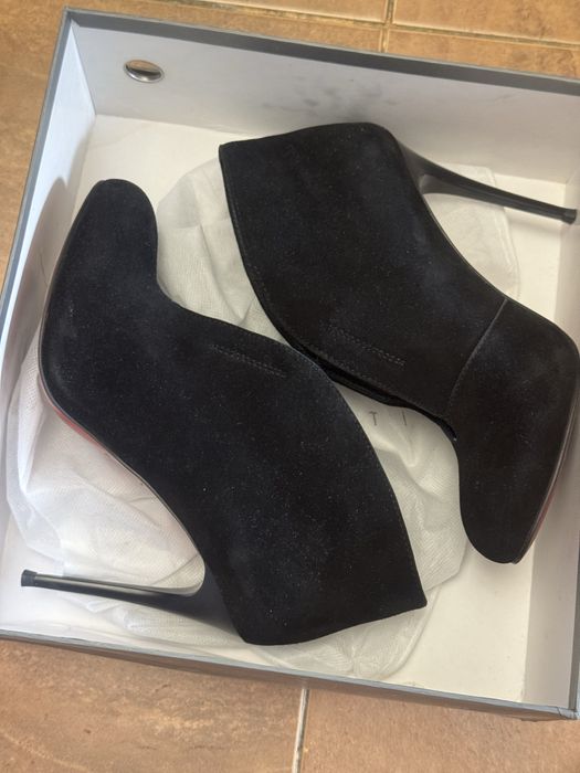 Ботильоны замшевые