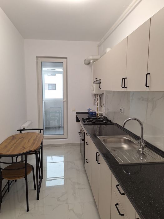 Garsonieră de închiriat- loc de parcare - prima închiriere - Residence