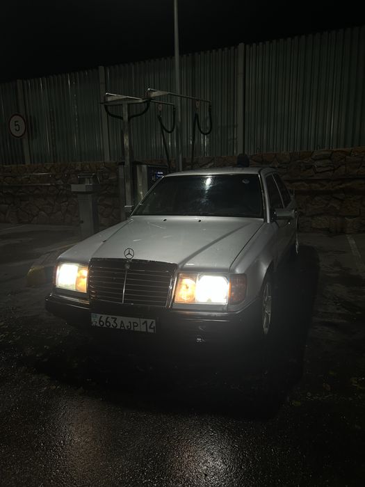 Mercedes benz 230e