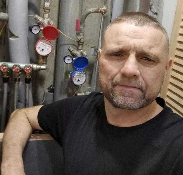 Сантехник срочно. Установка и замена унитаза и опрессовка отопления