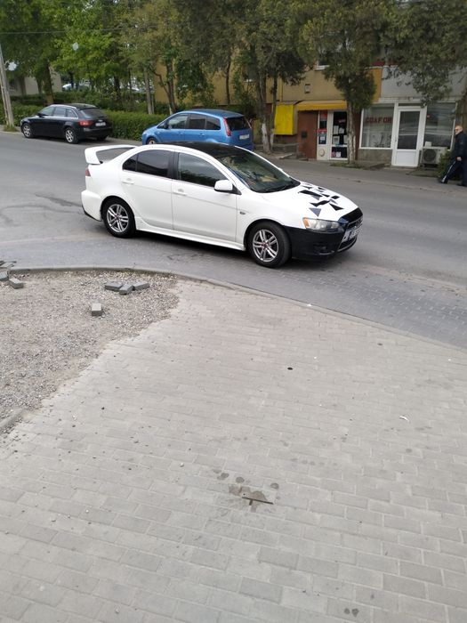 Vând /Schimb cu Boxe Active/Pasive.. Mitsubishi Lancer generația 2008 -2010