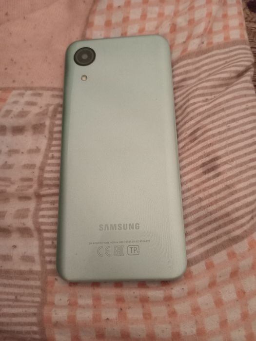 Продам телефон Samsung A03 core