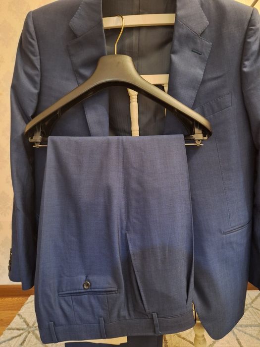 Мужской костюм от Canali