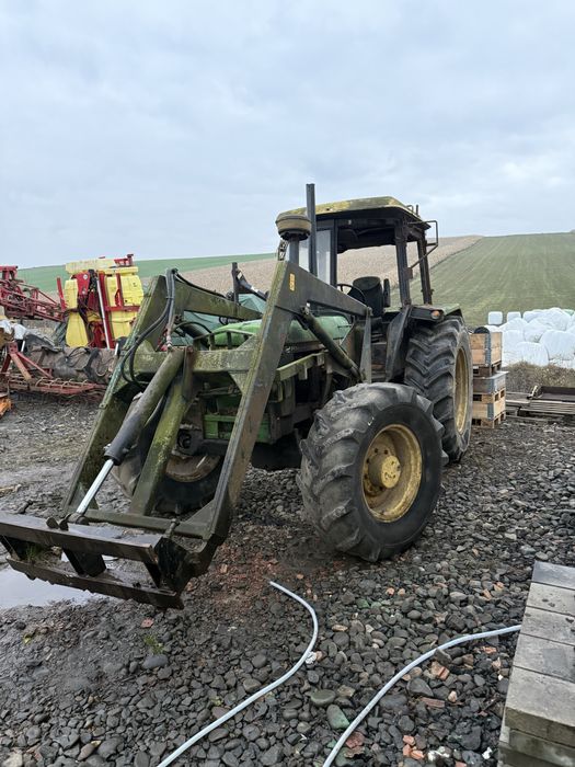 Tractor John deere 2140