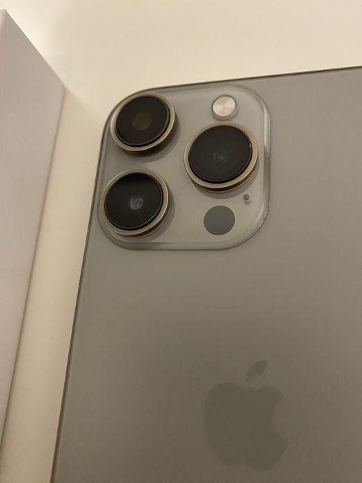 iPhone Xr в корпусе 15 pro