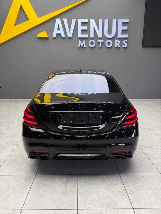 Mercedes Benz W222 S560