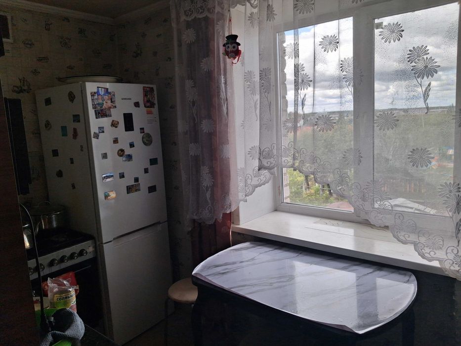 Продам трех комнатную квартиру