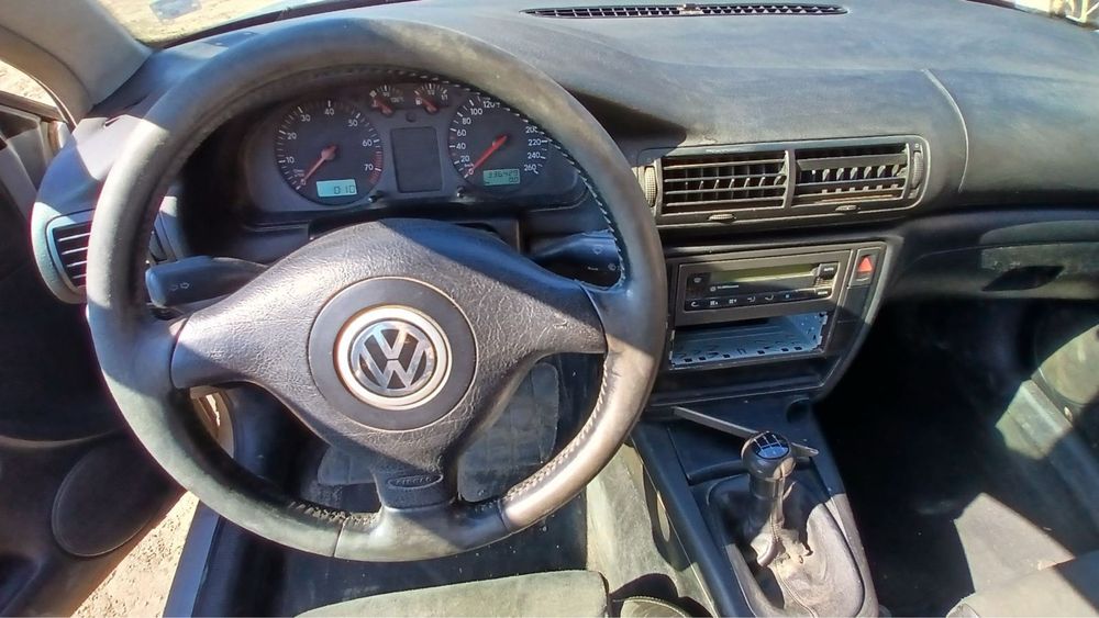 НА ЧАСТИ Volkswagen Passat B5 Комби Фолксваген Пасат Б5 1.8 ADR 125 к.с.