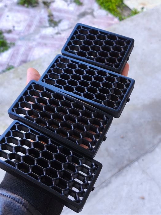 Нов стил въздуховоди за Golf 4