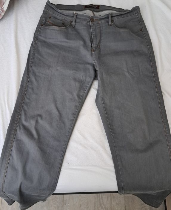 Мъжки дънки сиви