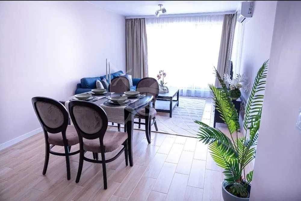 Страхотен тристаен апартамент в Христо Смирненски!