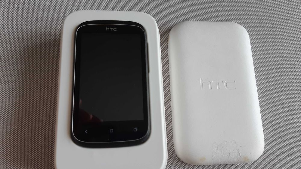 Смартфон HTC Desire C