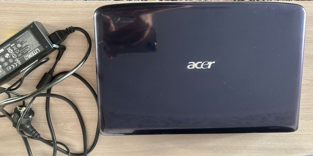 Ноутбук в отличном состояний