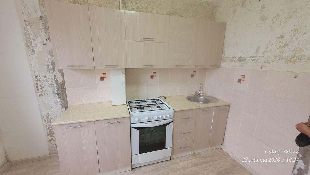 Продам срочно кухню