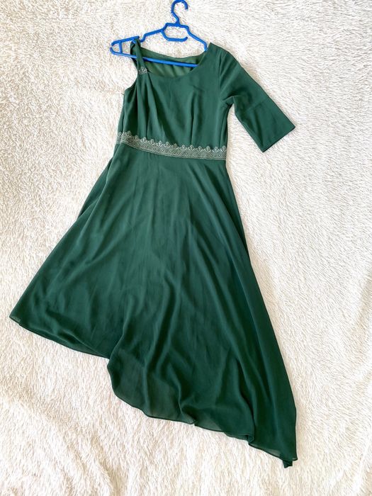 Платье на одно плечо