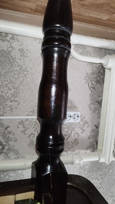 Деревянныей стол