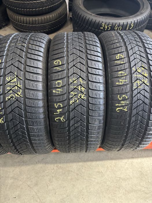 Anvelope Iarna 245/40/19 Pirelli SottoZero 3 RFT 245 40 19 R19
