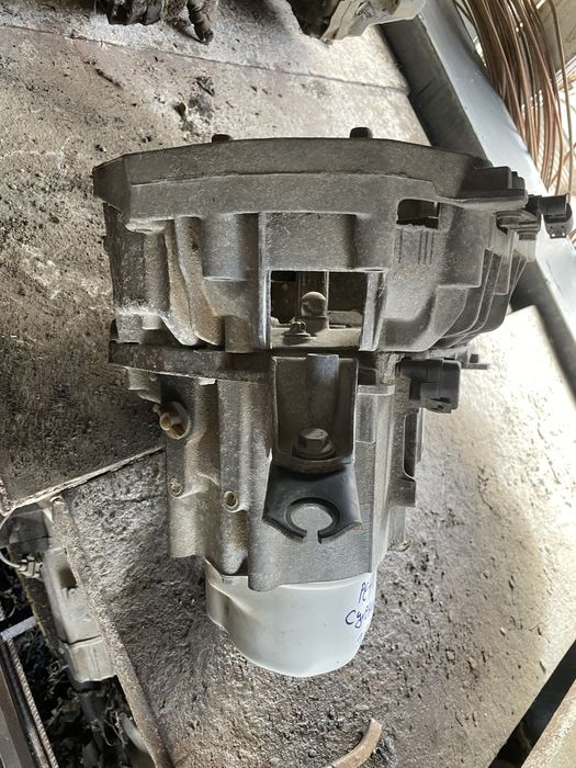 Скоростни кутий за  рено сценик /renault scenic 1.6 i