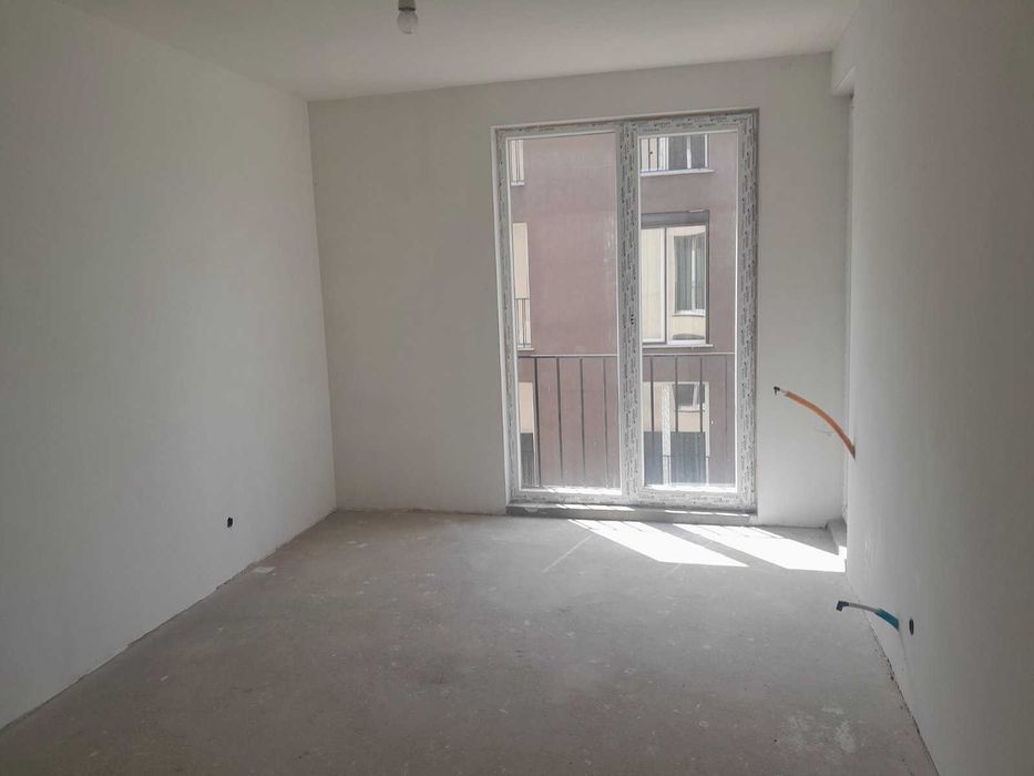 Тристаен имот във в.з. Симеоново