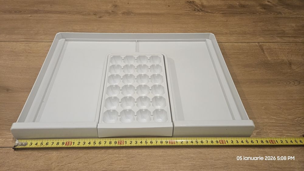 Tavă cuburi de gheață frigider Beko BK386WD+