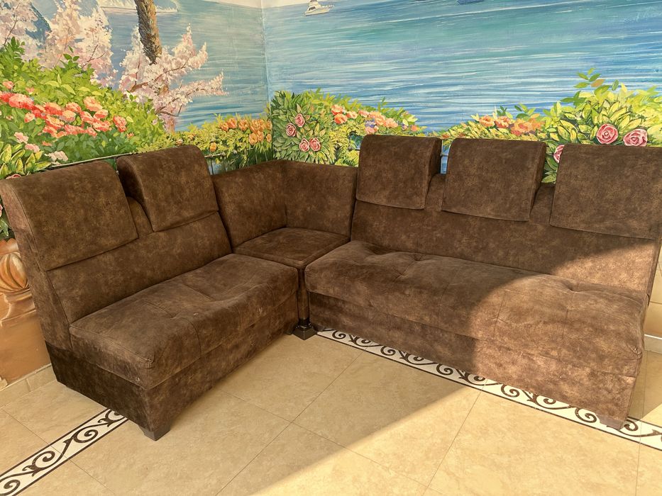 Диван для кухни.