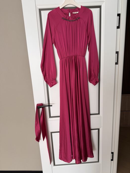 Продаю наряды