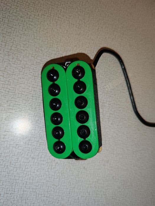 Doze chitara electrica