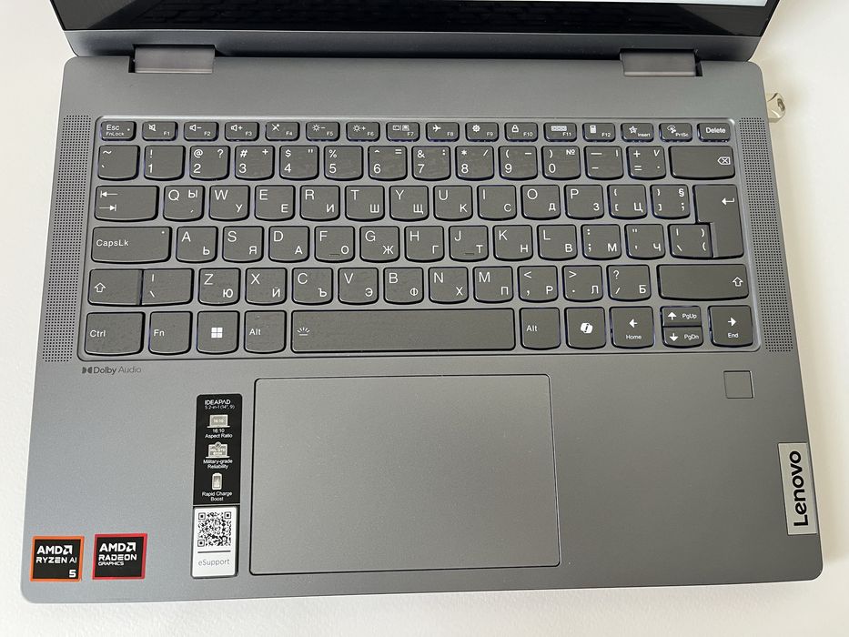 Lenovo IdeaPad 5 2-in-1 14AHP9, AMD Ryzen™ 5 8645HS, 14", 16 RAM, 2 TB
