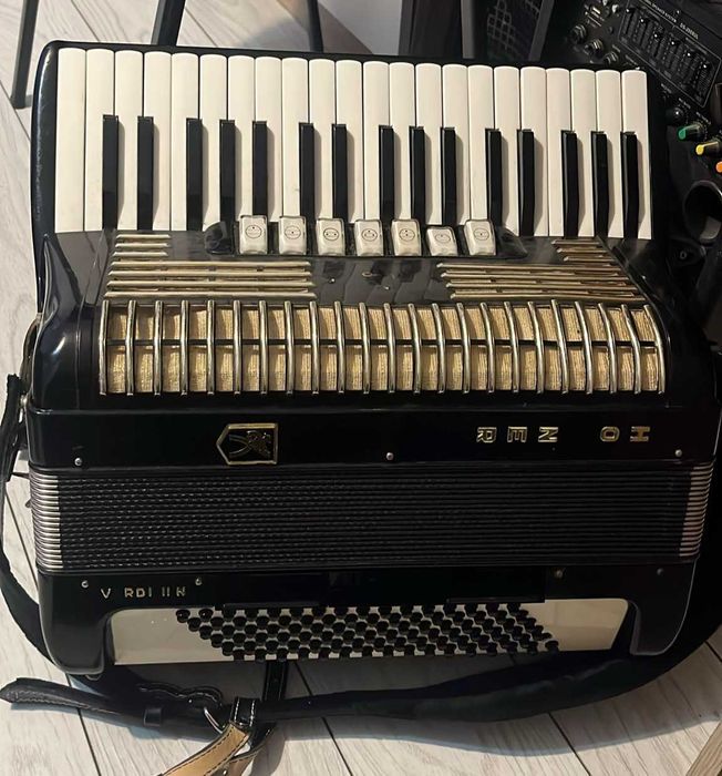 Acordeon hohner verdi 2
