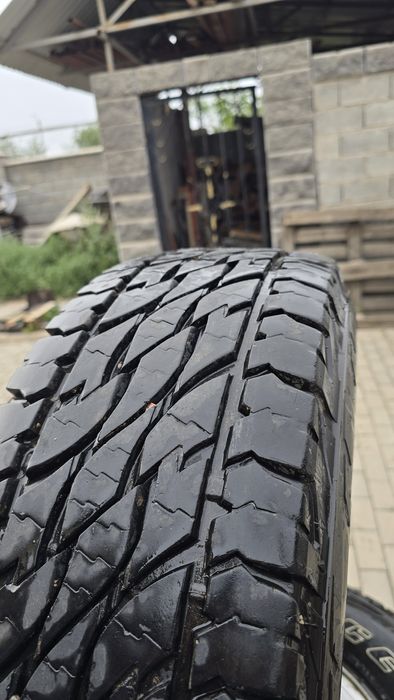 A/T Шины 235/75 R15 на дисках