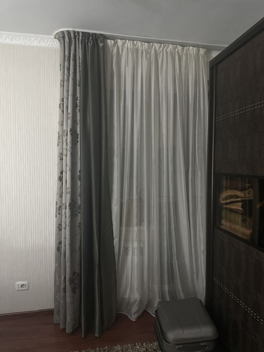 Продам шторы в хорошем состоянии