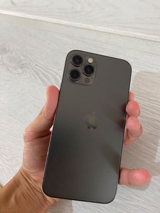 iphone 12pro 128гб 76емкость
