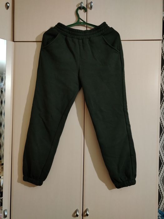 Продаётся вещи почти новые