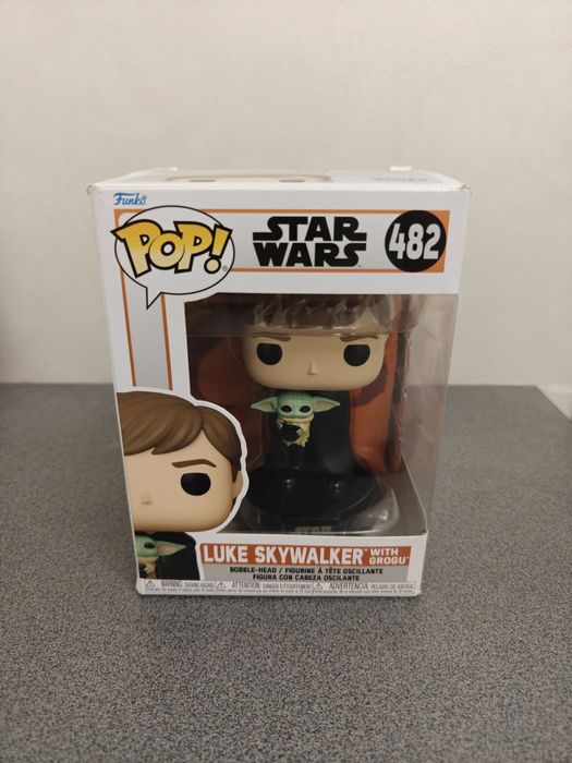 Фигурка Funko POP! Luke Skywalker with Grogu