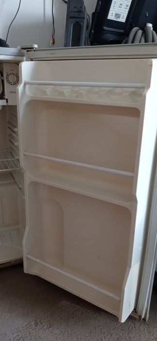 Холодильник  робочии