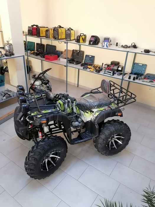 Бензиново АТV 250 cc GRIZZLY с двигател Shineray и водно охлаждане

Бе