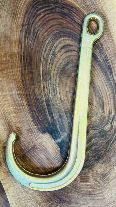 J кука за дърпане – здрава и удобна за пътна помощ