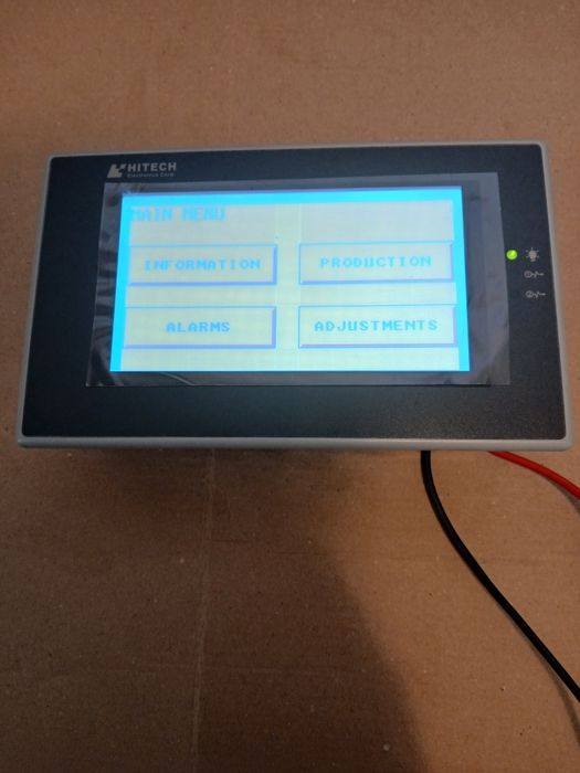 Hitech монитор панел с тъч скрийн
