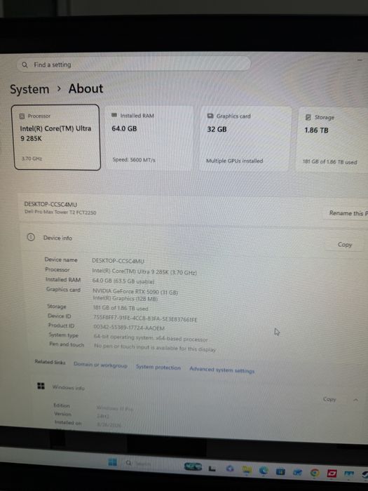 Белый сборка на ultra9 285k с Rtx 5090