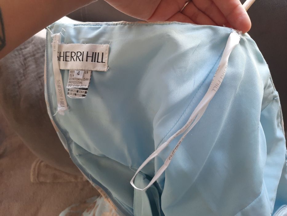 Коктейлна рокля SHERRI HILL