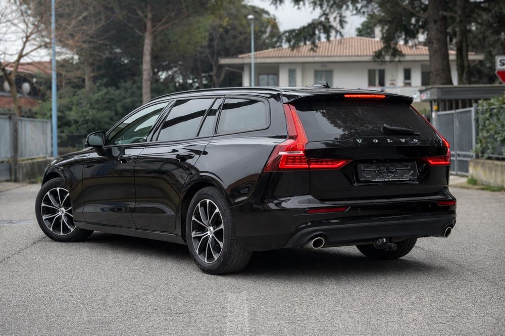 Volvo V60 D4 Geartronic R-design 190 Cp Automat