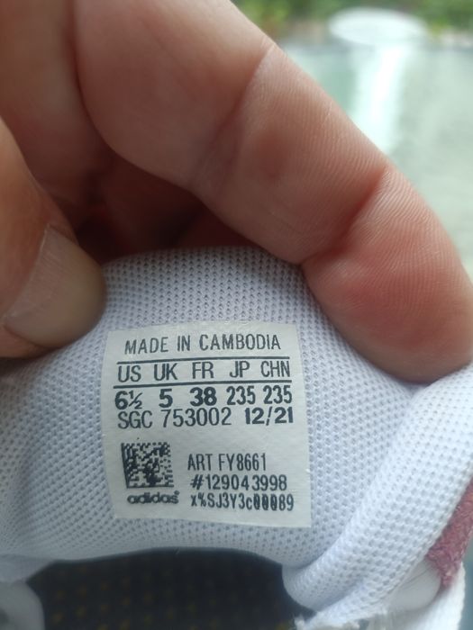 Adidași două perechi 38