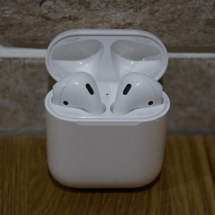 Airpods 1 продам