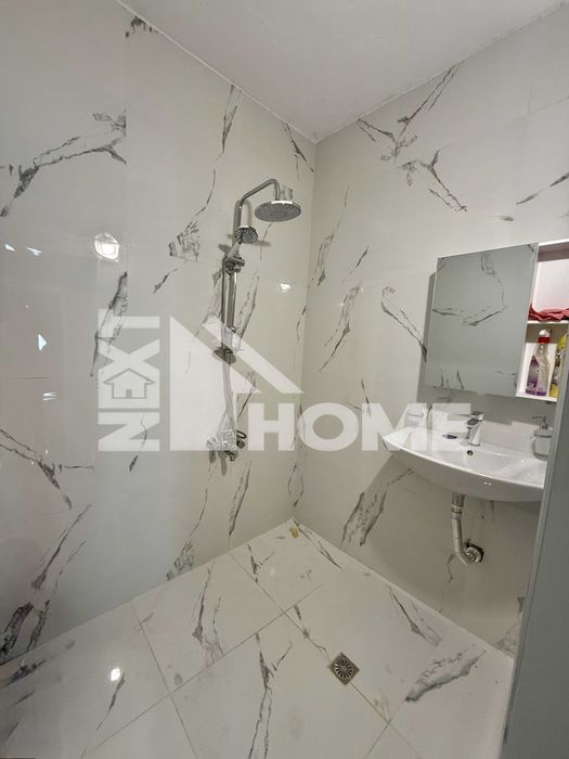 Продава се Тристаен апартамент в Асеновград - 114 кв.м за 1448 €/кв.м - Снимка #4