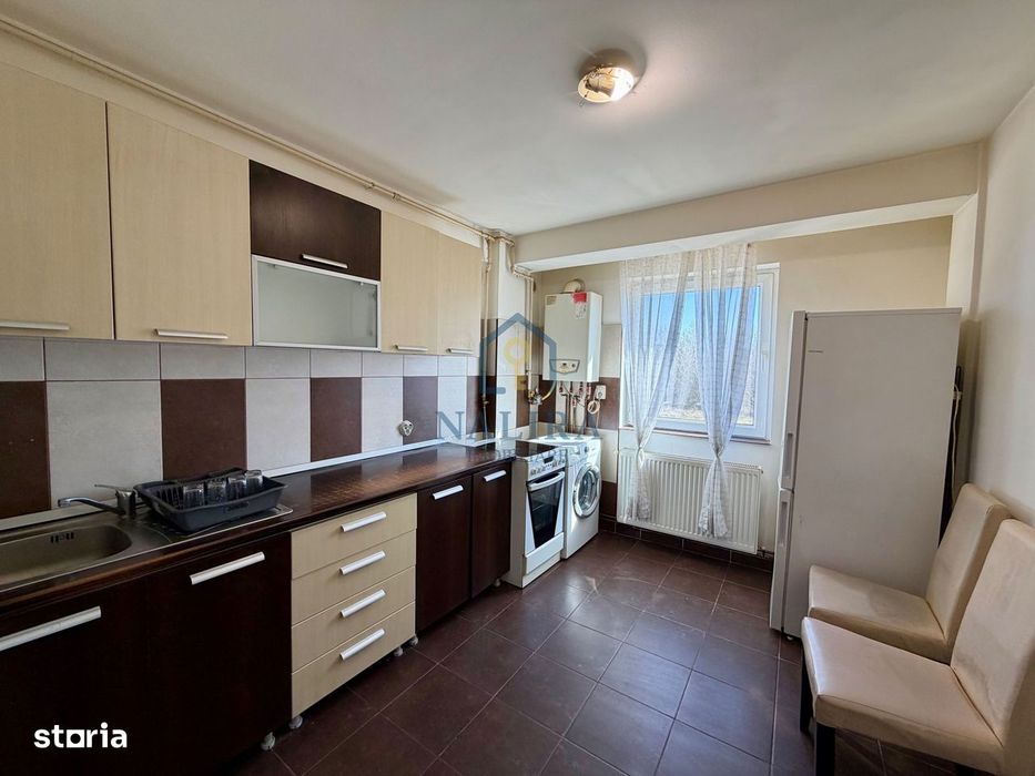 Apartament 3 camere de vânzare – etaj 1 — fotografia 1