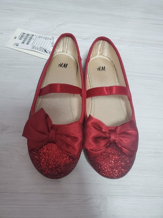 Нови  обувки HM 32