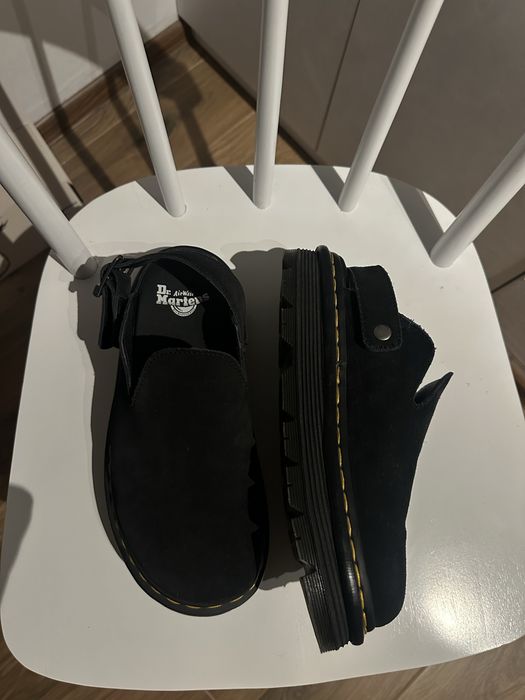 Обувки Dr. Martens 39