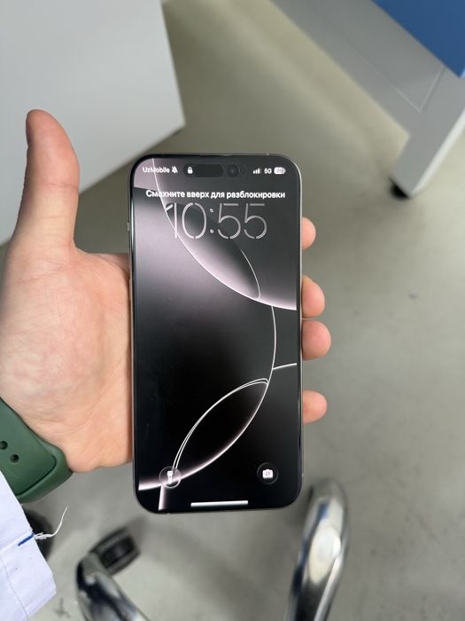 Iphone 15 pro max sostayani ideal