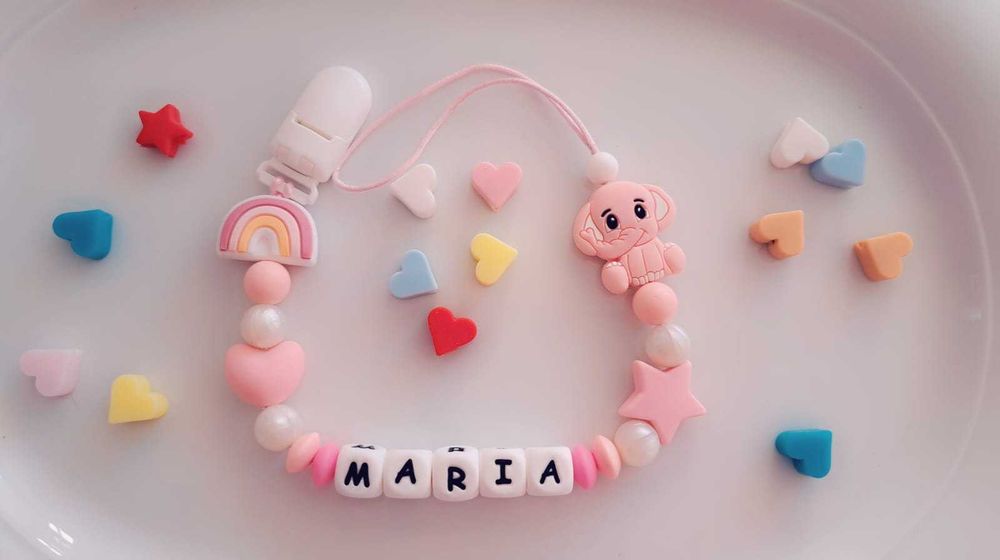 Lănțișoare de suzetă personalizate –  100 lei